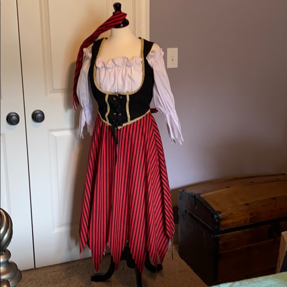 Halloween Costume -Pirate-maiden costume
